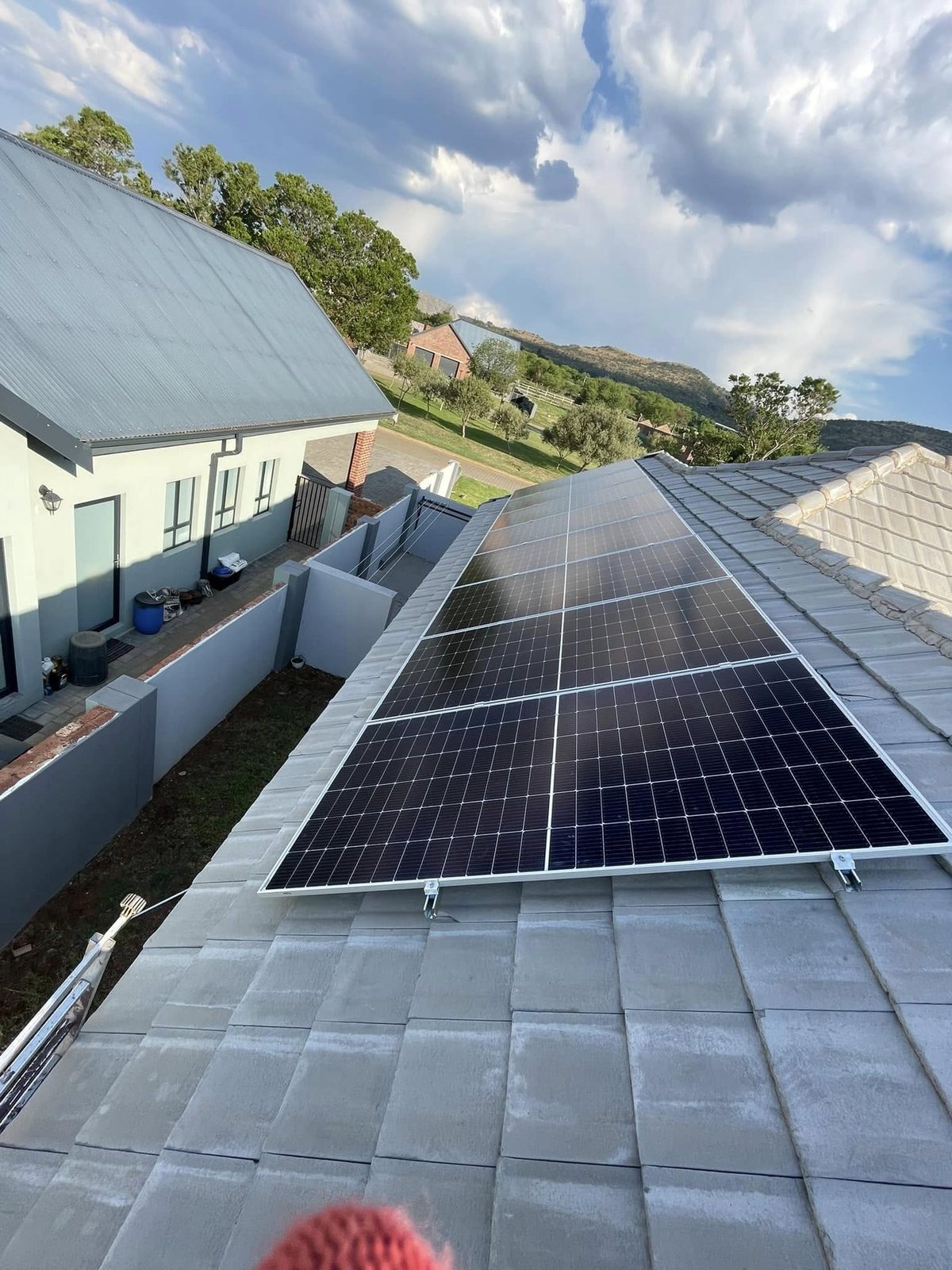 Ballasted mounting on a flat roof.