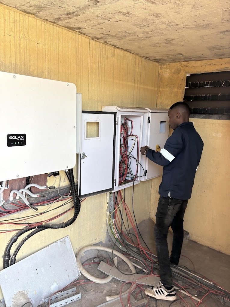 Inverter tied into the distribution board.